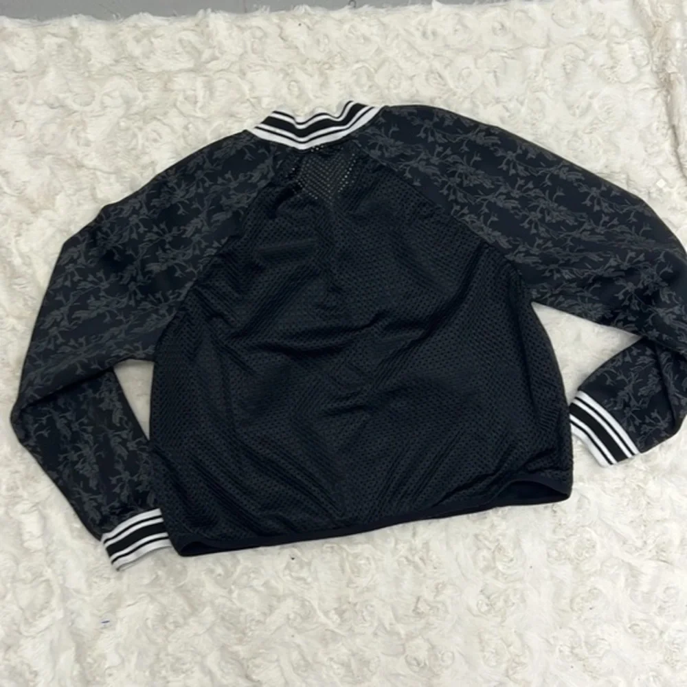Fabletics Softshell Mesh Back‎ Cropped Jacket Sz XXL